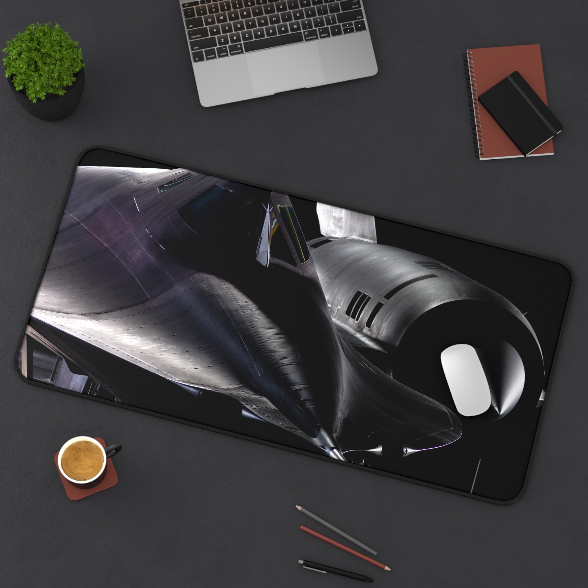 Lockheed SR-71 Blackbird – Airplane – 3 Sizes High Quality Desk Mat Mouse Pad